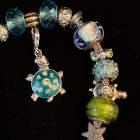 SEA LIFE | Charm Bracelet Enamel Turtle Silver tone and Rhinestone beads - Picture 9 of 9